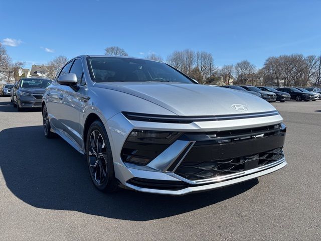 Aero Silver 2025 Hyundai Sonata SEL FWD Sedan Front-Wheel Drive 8-Speed Automatic