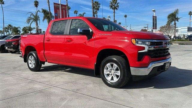 2024 Chevrolet Silverado 1500 LT 2