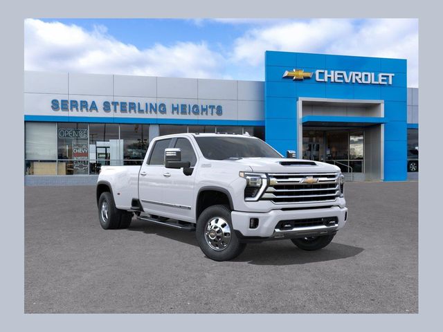 Summit White 2026 Chevrolet Silverado 3500HD Pickup Truck Four-Wheel Drive Automatic
