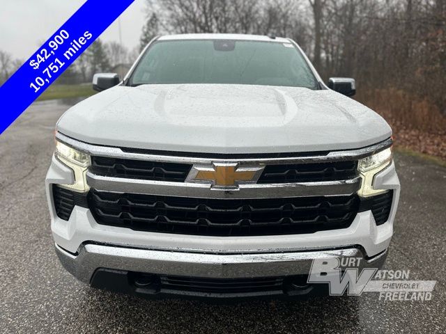 2024 Chevrolet Silverado 1500 LT 8