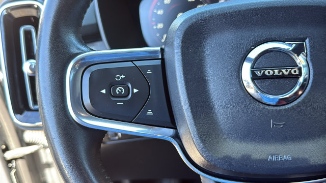 Used 2019 Volvo XC40 SUV