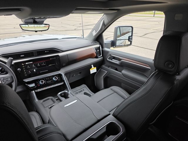 2026 GMC Sierra 3500HD Denali