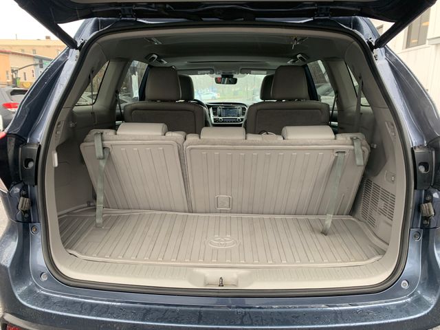 Used 2019 Toyota Highlander SUV