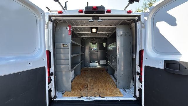Used 2024 White Ram Base image 30