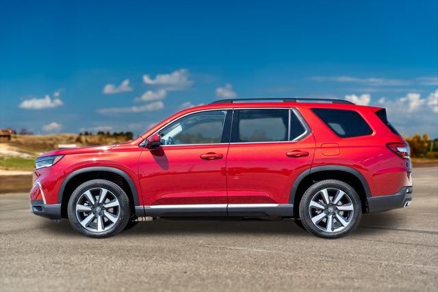 2025 Honda Pilot Touring 4