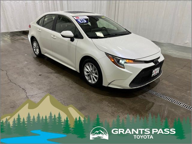 White (Blizzard Pearl) 2020 Toyota Corolla LE FWD Sedan Front-Wheel Drive Continuously Variable Transmission