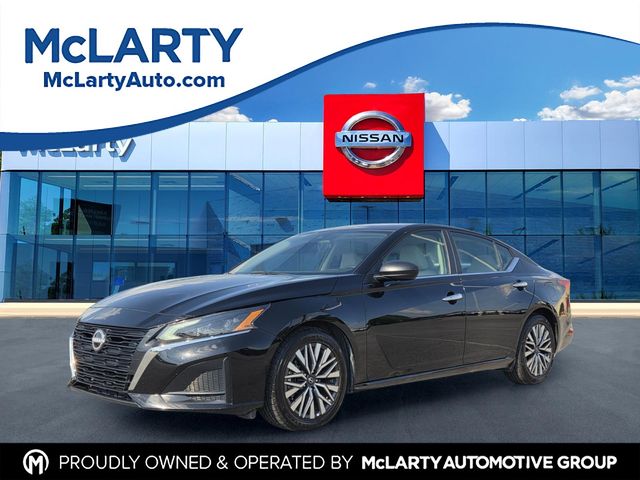 Super Black Clearcoat 2025 Nissan Altima Sedan Front-Wheel Drive Continuously Variable Transmission