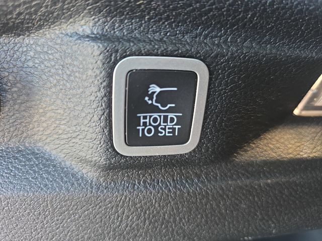 Used 2023 Bright White Clearcoat Jeep Limited image 15