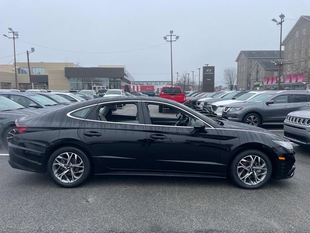 2022 Hyundai Sonata SEL 3