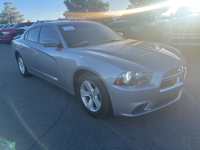 2013 Dodge Charger SE 2