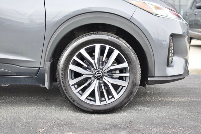 Used 2024 Nissan Kicks SV 4D Sport Utility