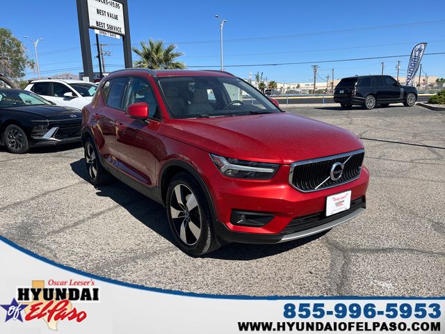 2021 Volvo XC40 T5 Momentum AWD