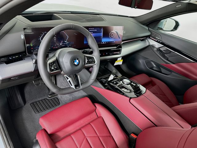 2025 BMW 5 Series 530i xDrive 9