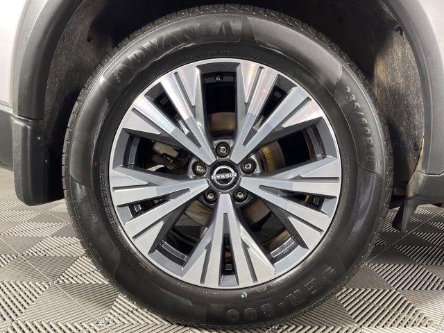 2023 Brilliant Silver Metallic Nissan Rogue SV FWD SUV