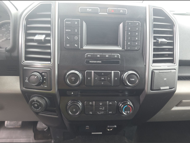 2018 White Ford F-150 XLT 4X4 Truck