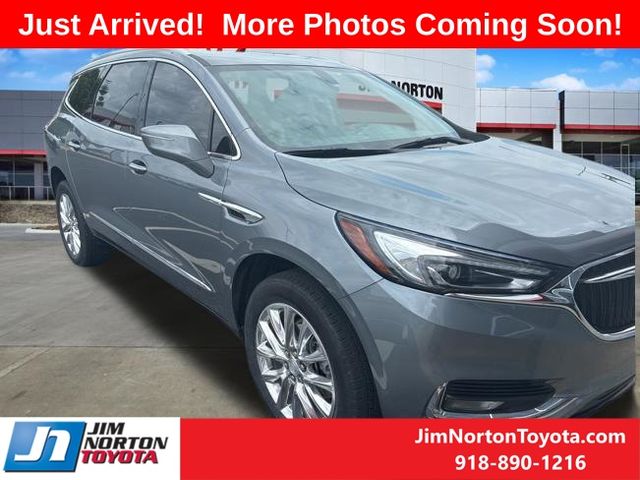 2021 Buick Enclave Essence's photo