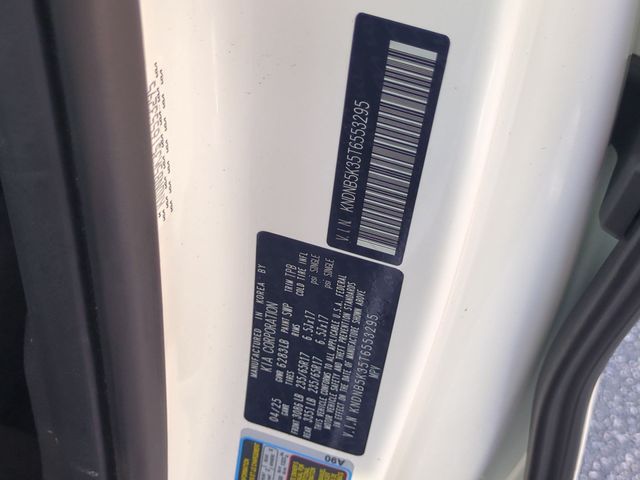 Used 2026 White Kia LXS image 37
