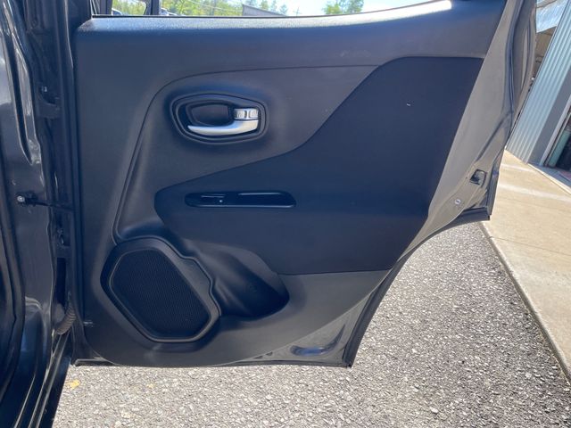 2021 Jeep Renegade Latitude - Graphite Gray exterior view 14