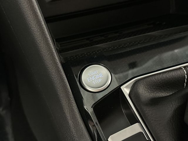 2025 Volkswagen Taos 1.5T SE Black at Subaru and VW of Moon Township