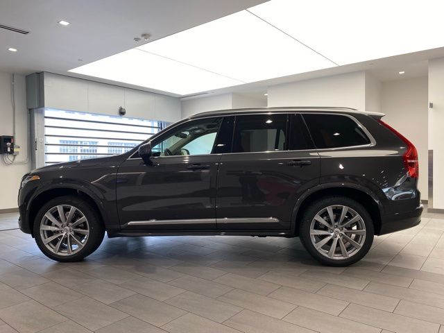 2025 Volvo XC90 B6 Ultra photo