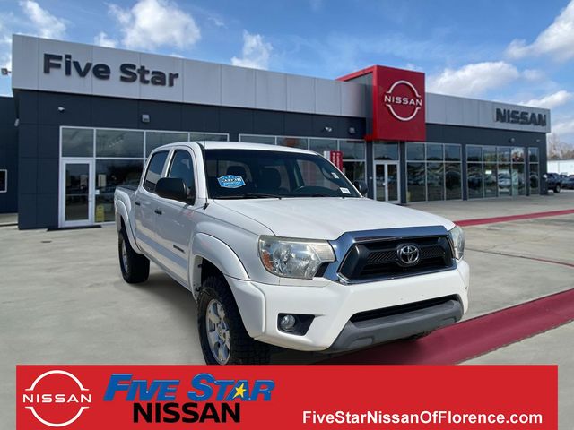Super White 2015 Toyota Tacoma Pickup Truck Four-Wheel Drive 5-Speed Automatic