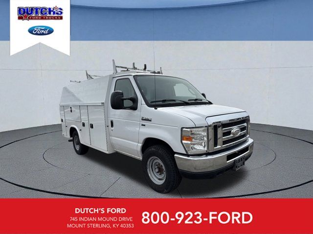 2016 Ford E-Series Chassis E-350 Super Duty 138 Cutaway RWD