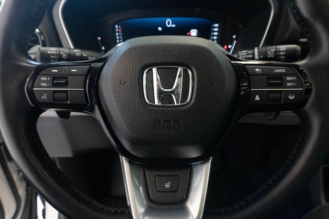 Used 2025 Honda Pilot SUV