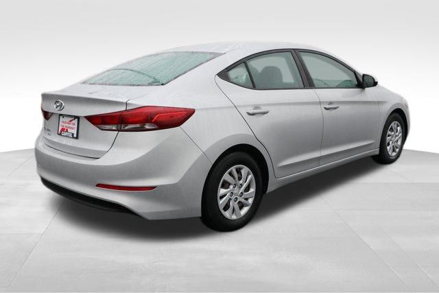 2018 Hyundai Elantra SE 17