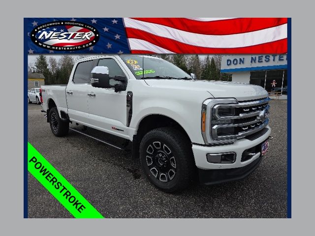Star White Metallic Tri-Coat 2023 Ford F-350 Super Duty Platinum Crew Cab 4WD Pickup Truck Four-Wheel Drive Automatic