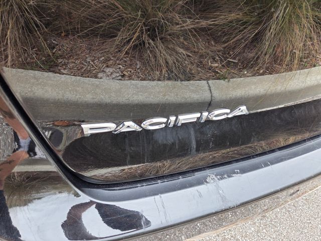 Certified Used 2024 Black Chrysler Select image 5