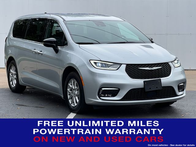 2026 Chrysler Pacifica Select FWD