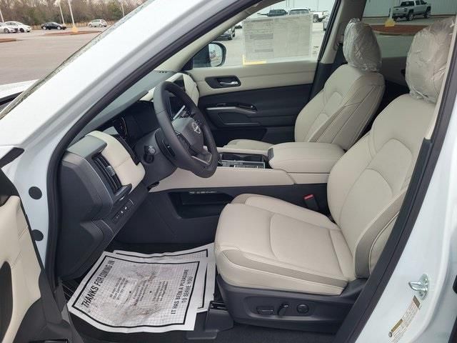 New 2026 White Nissan SL image 12