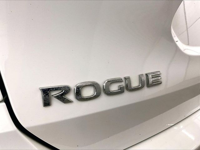 2018 Nissan Rogue SV White at Phil Fitts Ford