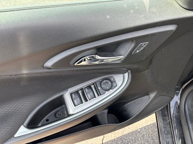 used 2020 Chevrolet Malibu car, priced at $13,025