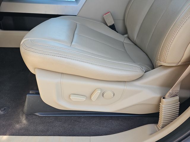Certified Used 2019 White Ford Lariat image 16
