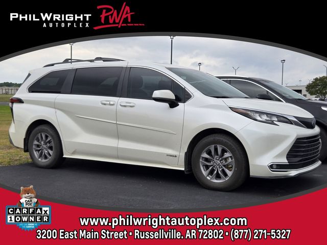 2021 Toyota Sienna XLE 7-Passenger FWD