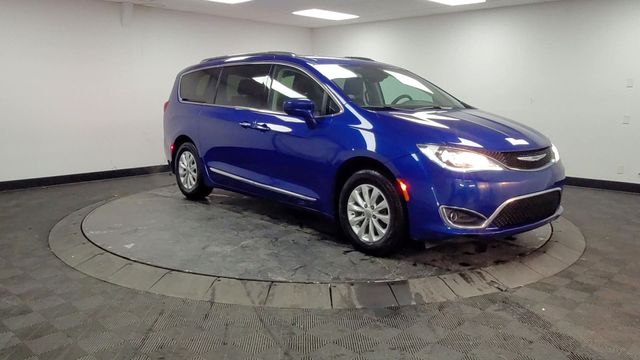 2019 – Chrysler – Pacifica