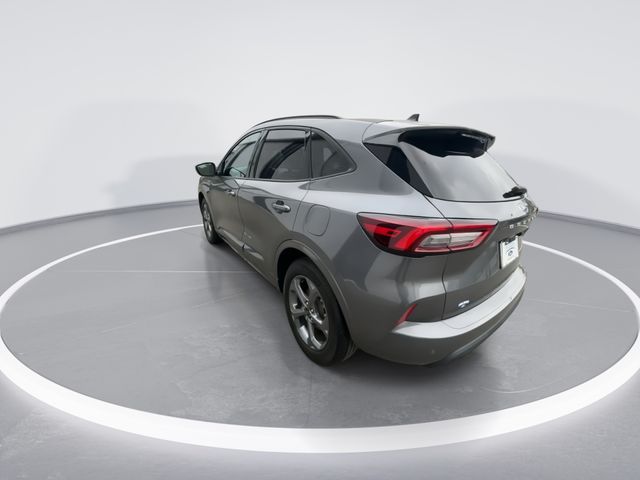 Used 2023 Gray Ford ST-Line image 6