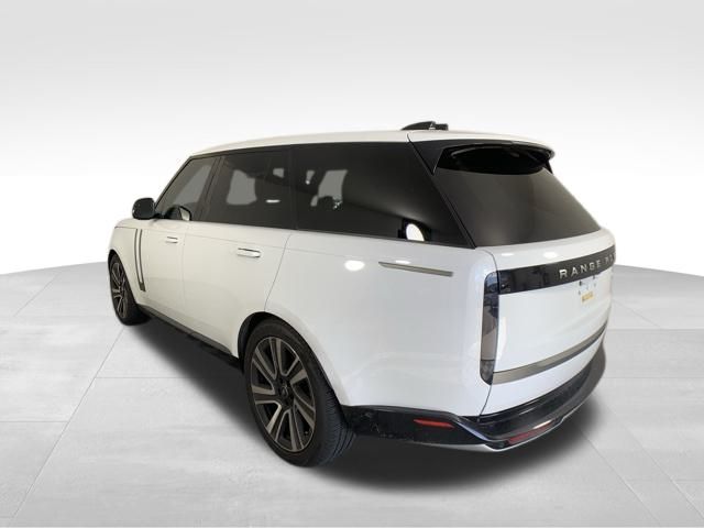 2023 Land Rover Range Rover SE 5