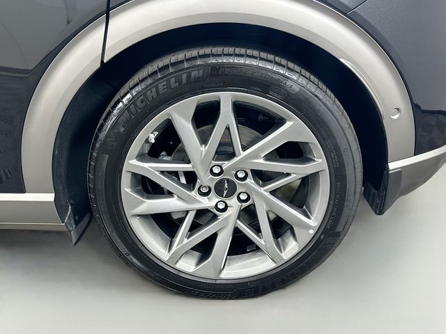 2024 Genesis GV60 Advanced 32