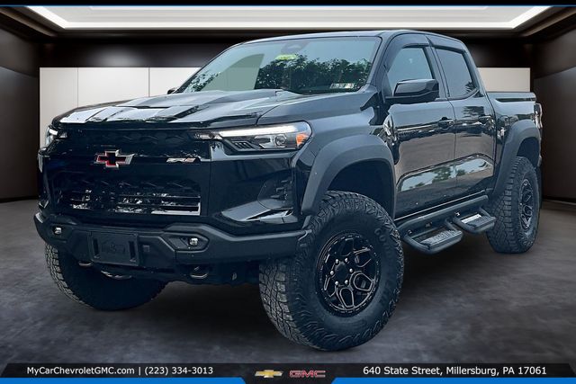 Black 2024 Chevrolet Colorado Pickup Truck Four-Wheel Drive 8-Speed Automatic