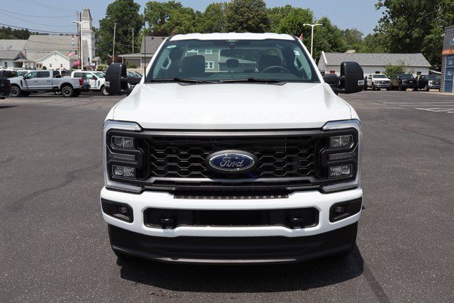 new 2025 Ford F-350SD car, priced at $51,235