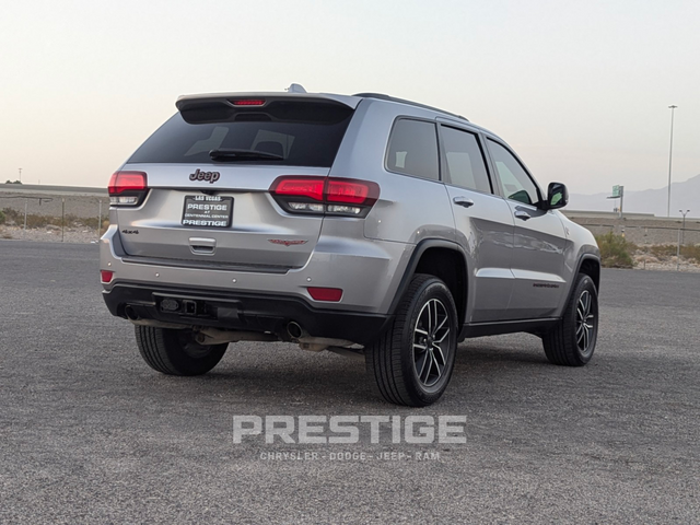 2021 Jeep Grand Cherokee Trailhawk 7