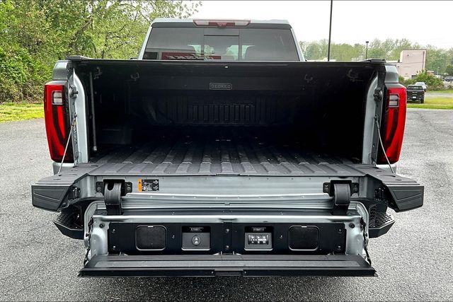 2024 GMC Sierra 2500HD Denali Ultimate photo