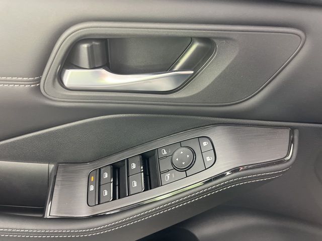 2025 Gun Metallic Nissan Rogue SV FWD SUV