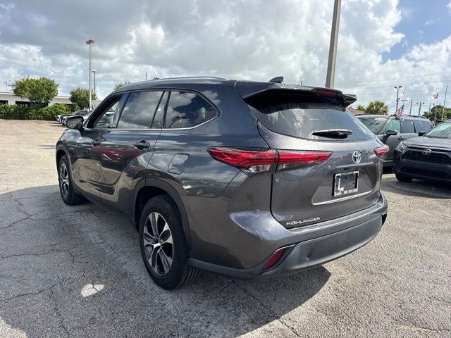 2021 Toyota Highlander - $29,888