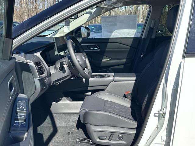 2026 Nissan Rogue Platinum - Photo 11
