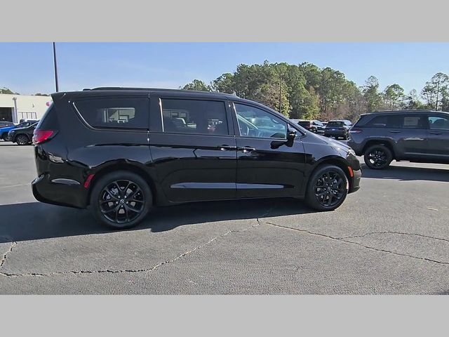 2026 Chrysler Pacifica Limited AWD