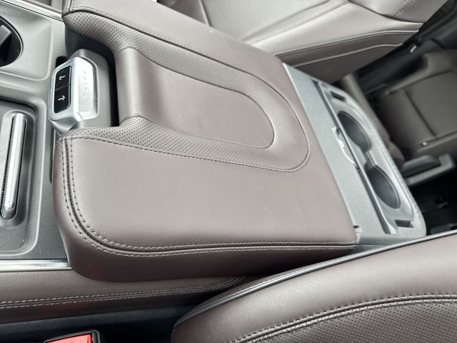 new 2025 Ford Expedition car, priced at $85,354