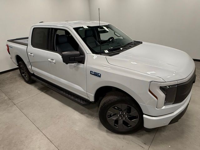 2025 Ford F-150 Lightning Flash photo